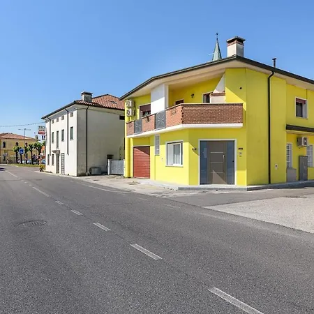 Mimosa Apartment